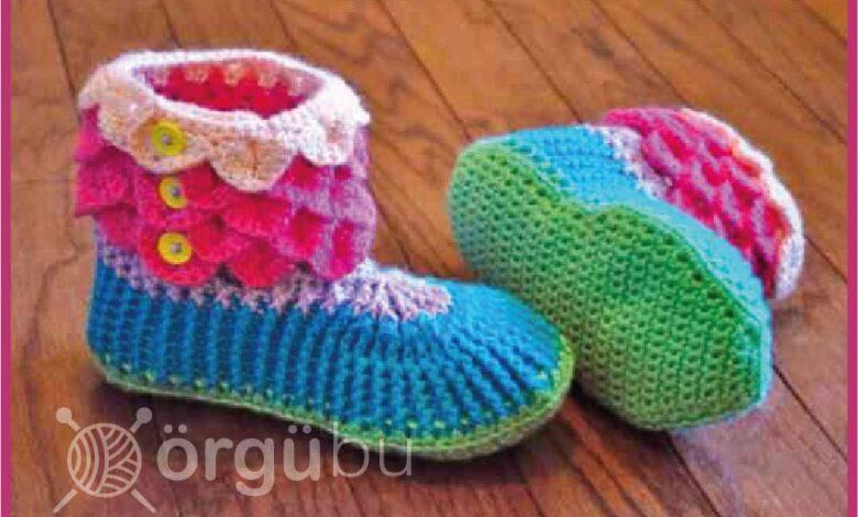Örgü Bebek Botu Anlatımlı Yapılışı 1 Renkli-Bebek-Botu-Modelleri