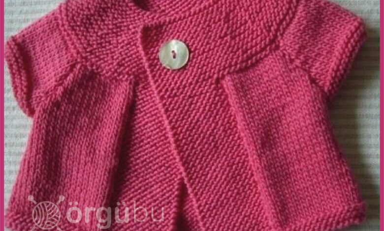 Kolay-Ve-Dikissiz-Bebek-Yelek-Modeli-1