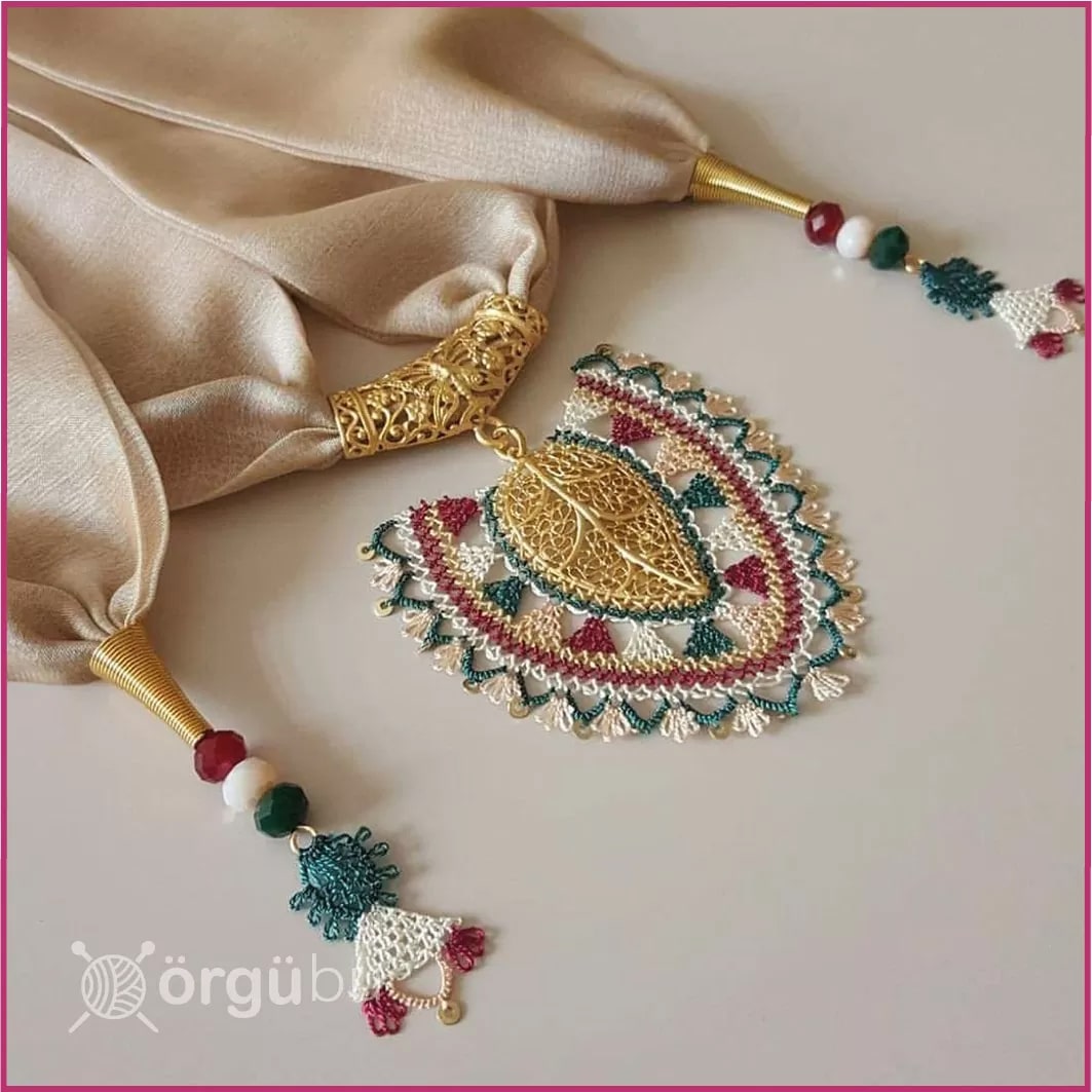 Fular İğne Oyası